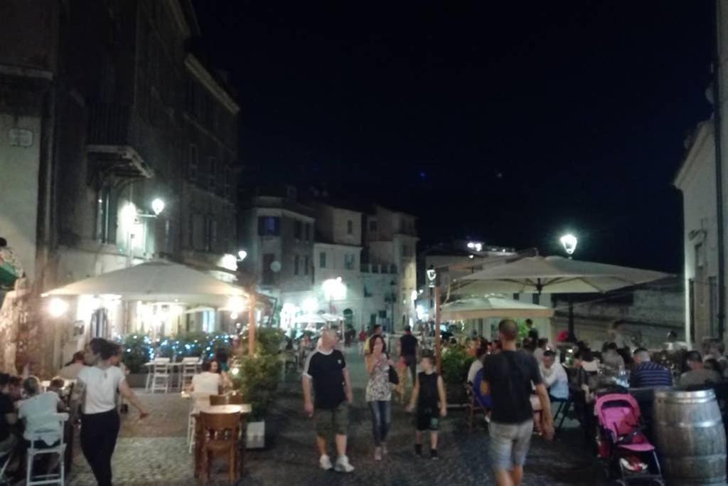 Apartamento Alla Fontana Di Gemma Via Dei Sosii 69 Tívoli Exterior foto